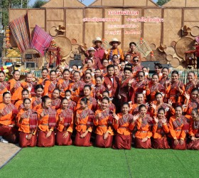 เข้าร่วมขบวนแห่และพิธีเปิดเทศกาลสนมเมืองดอกจาน ประสานใจไหว้ปู่ตา ประจำปี พ.ศ.2567